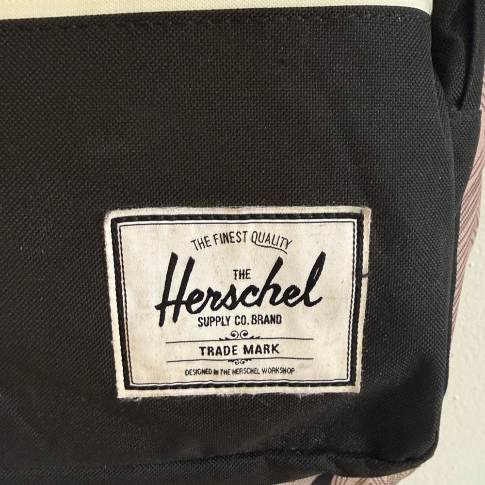 Herschel Geometric Classic School Zip Backpack - Picture 3 of 7